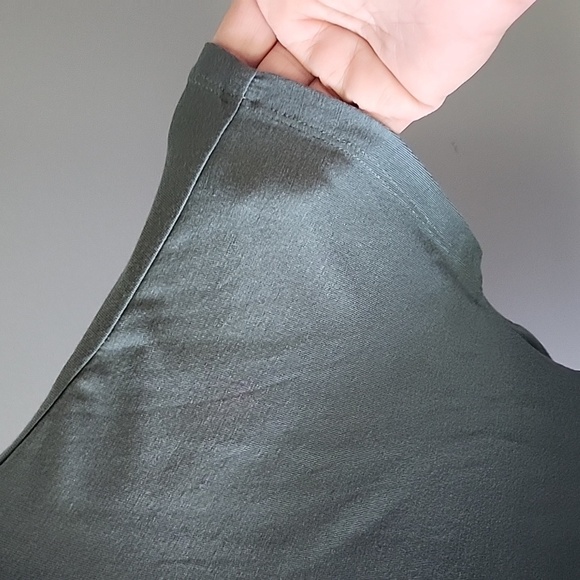 Maurices Green Scoop Neck Cowl Back Hi-Low Hem Tee NWT - Picture 6 of 10